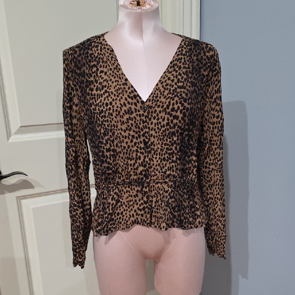 H&M Brown and Black Fitted Peplum‎ Blouse